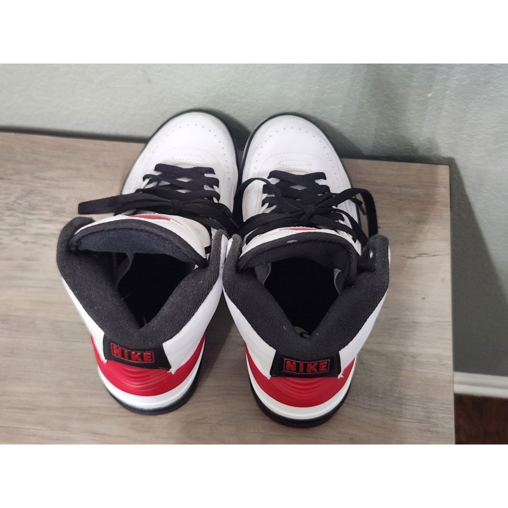 Air Jordan 2 Retro Mid Chicago US Women's Size 7.5 Red White Black Hi-top 2022 - Picture 5 of 15